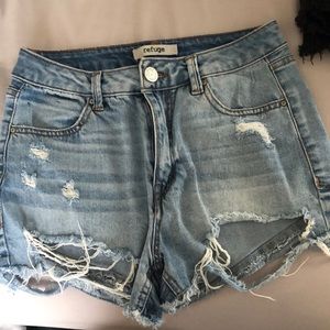 Refuge demin ripped shorts